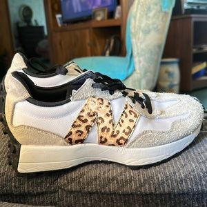 Worn twice. Great condition